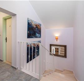 4 Bedroom Villa with Pool near Milna, Brac Island Sleeps 8 